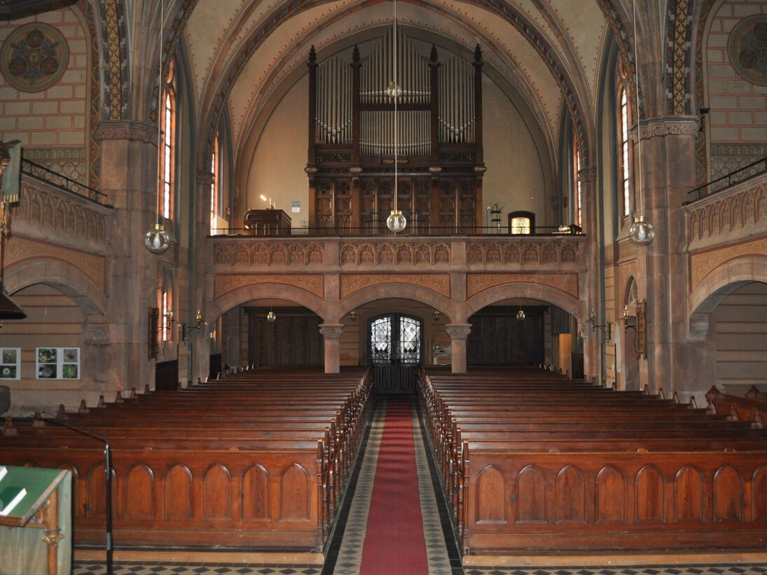 Orgelansicht von der Altarseite