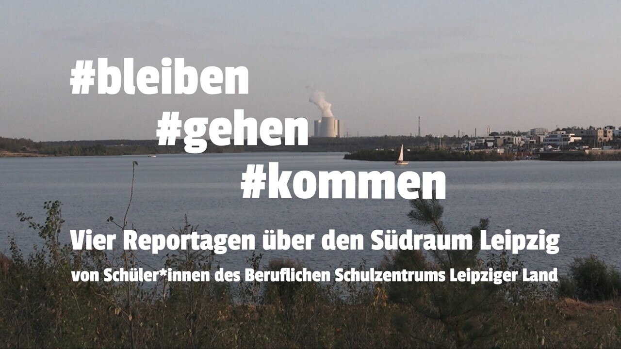 Bild der Reportage mit Schornsteinen im Hintergrund und dem weißen Schriftzug # bleiben # gehen # kommen